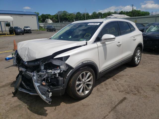 Photo 2 from auction – 2017 LINCOLN MKC SELECT with VIN 5LMCJ2D92HUL55599