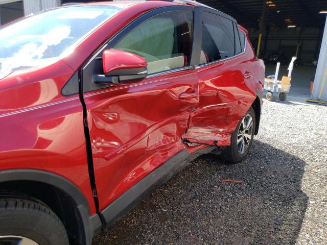 Photo 9 from auction – 2017 TOYOTA RAV4 XLE with VIN JTMWFREV2HJ117196