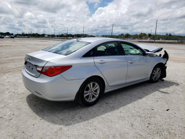 Photo 4 from auction – 2012 HYUNDAI SONATA GLS with VIN 5NPEB4AC0CH407520