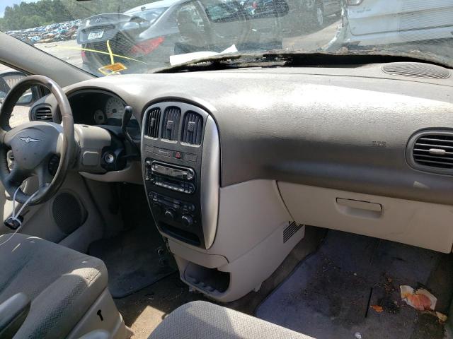Photo 9 from auction – 2005 CHRYSLER TOWN & COU with VIN 2C4GP54L05R337583