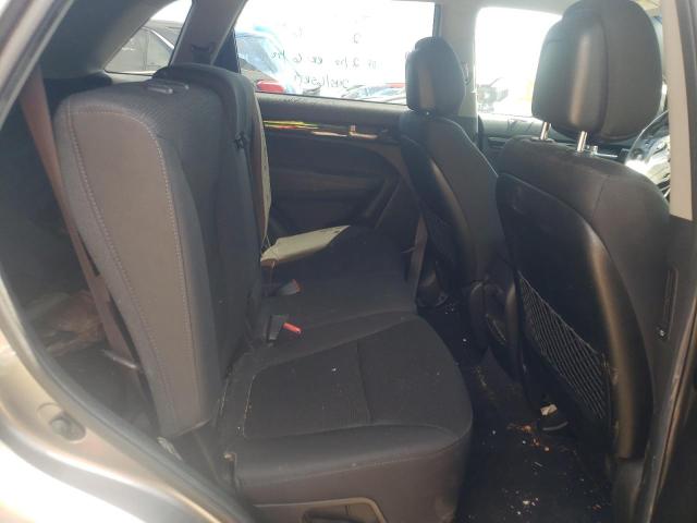 Photo 6 from auction – 2015 KIA SORENTO LX with VIN 5XYKT3A64FG554732