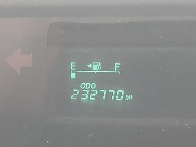 Photo 8 from auction – 2004 TOYOTA PRIUS with VIN JTDKB20U240089738
