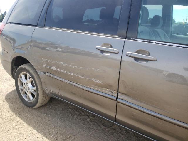 Photo 9 from auction – 2004 TOYOTA SIENNA LE with VIN 5TDBA23C54S024983