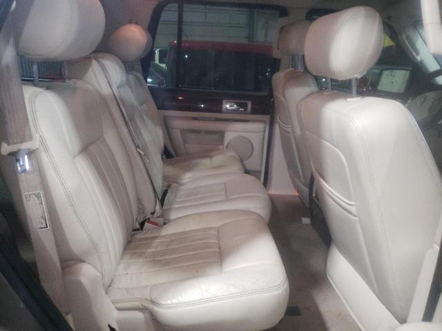 Photo 6 from auction – 2003 LINCOLN NAVIGATOR with VIN 5LMFU28R83LJ14045