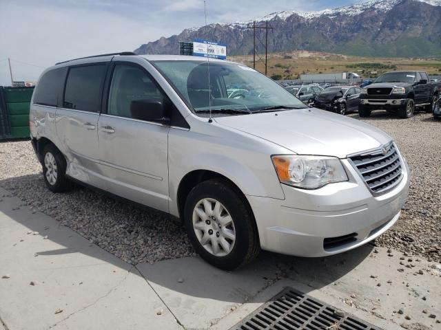 CHRYSLER TOWN & COU 2010 with VIN 2A4RR4DE1AR280040 - Photo from auction