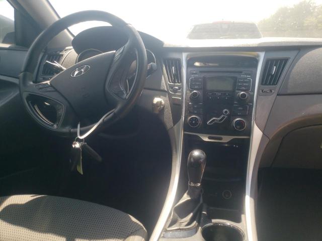 Photo 9 from auction – 2011 HYUNDAI SONATA SE with VIN 5NPEC4AC8BH287350