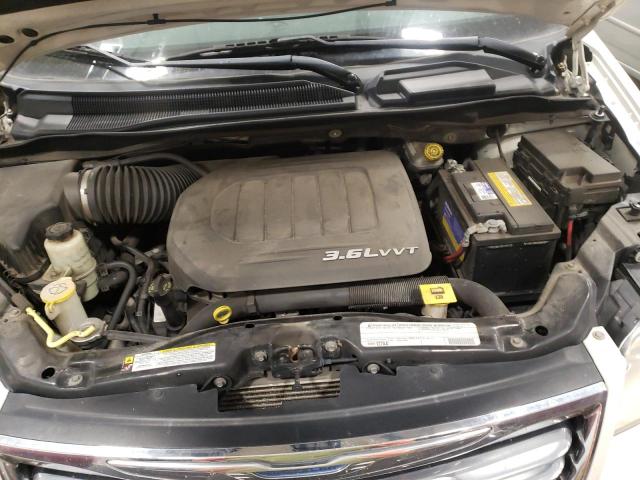 Photo 7 from auction – 2011 CHRYSLER TOWN & COU with VIN 2A4RR8DGXBR799484