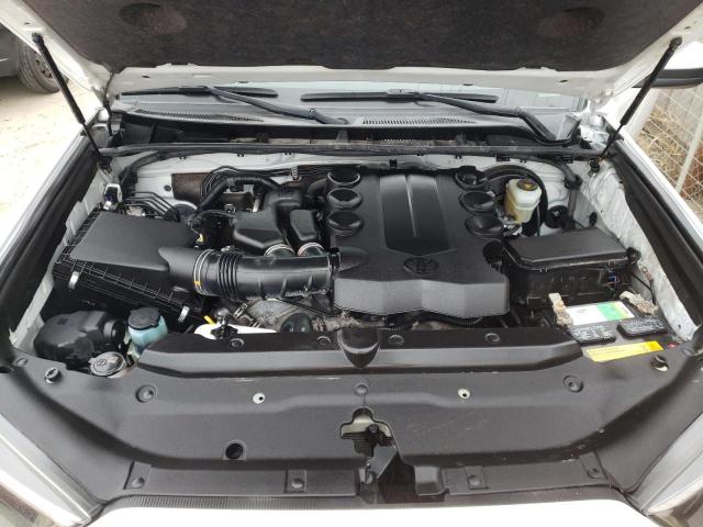 Photo 7 from auction – 2019 TOYOTA 4RUNNER SR with VIN JTEZU5JR1K5205625
