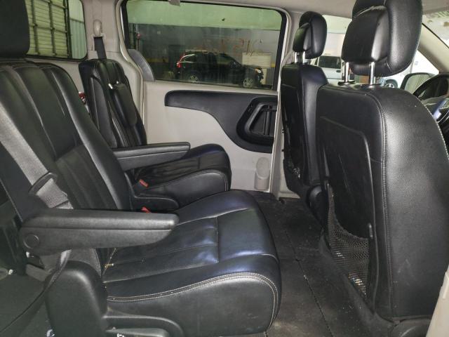 Photo 6 from auction – 2012 CHRYSLER TOWN & COU with VIN 2C4RC1BG5CR251542