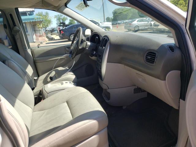 Photo 5 from auction – 2005 CHRYSLER TOWN & COU with VIN 2C4GP54L05R296758
