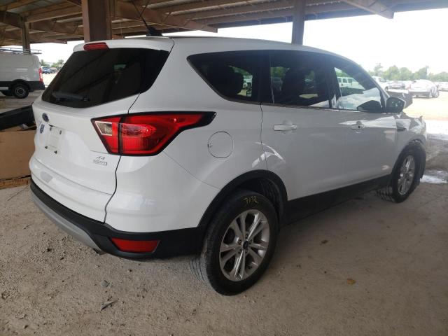Photo 4 from auction – 2019 FORD ESCAPE SE with VIN 1FMCU0GD2KUB09996