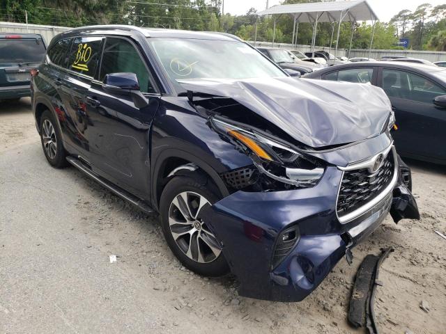 TOYOTA HIGHLANDER 2022 with VIN 5TDGZRAH0NS544371 - Photo from auction