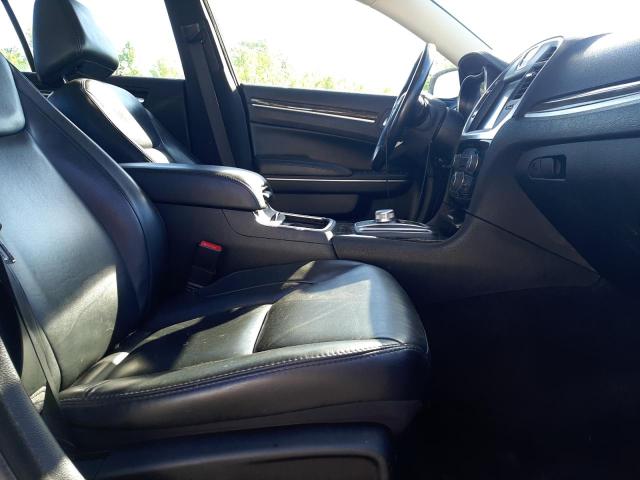 Photo 5 from auction – 2016 CHRYSLER 300 LIMITE with VIN 2C3CCARG7GH262263