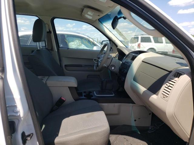 Photo 5 from auction – 2011 FORD ESCAPE XLS with VIN 1FMCU0C73BKC52550