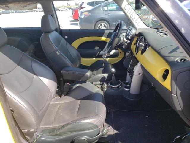 Photo 5 from auction – 2005 MINI COOPER S with VIN WMWRE33405TD95442