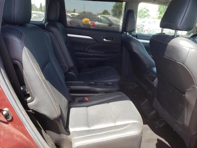 Photo 6 from auction – 2017 TOYOTA HIGHLANDER with VIN 5TDKZRFH2HS232799