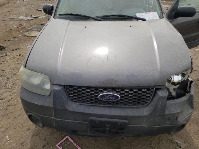 Photo 7 from auction – 2005 FORD ESCAPE XLT with VIN 1FMYU93125KA25571