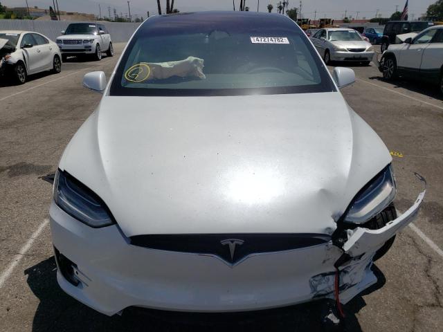Photo 9 from auction – 2020 TESLA MODEL X with VIN 5YJXCDE20LF248567