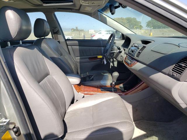 Photo 5 from auction – 2002 TOYOTA CAMRY XLE with VIN JTDBF30K720047202