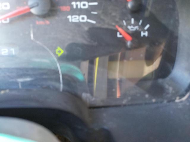 Photo 8 from auction – 2004 FORD F150 with VIN 1FTRX12W04NA12927