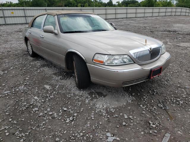 LINCOLN TOWN CAR E 2003 with VIN 1LNHM81W23Y658882 - Photo from auction