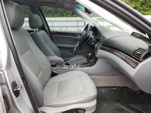 Photo 5 from auction – 2004 BMW 325 I with VIN WBAET37424NJ95922
