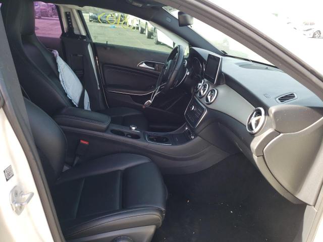 Photo 5 from auction – 2016 MERCEDES-BENZ CLA 250 with VIN WDDSJ4EB8GN379808