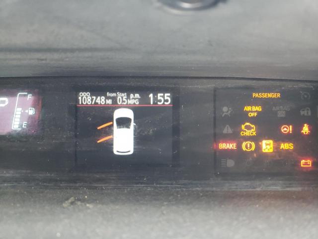 Photo 8 from auction – 2014 TOYOTA PRIUS C with VIN JTDKDTB37E1065516