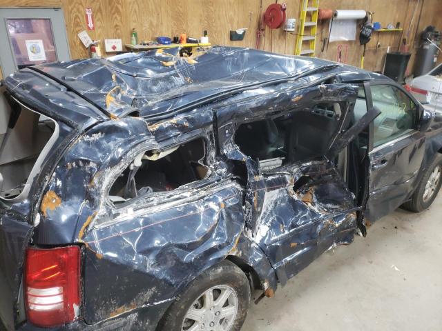 Photo 9 from auction – 2008 CHRYSLER TOWN & COU with VIN 2A8HR54P38R730489