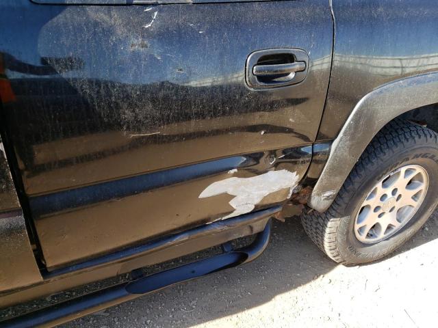 Photo 9 from auction – 2004 CHEVROLET SUBURBAN K with VIN 3GNFK16Z94G197484