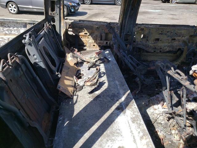 Photo 6 from auction – 2004 GMC SIERRA C25 with VIN 1GTHC231X4F137282