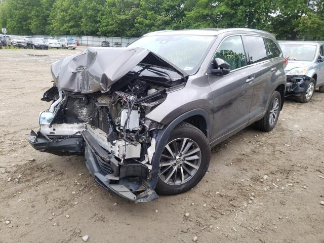 Photo 2 from auction – 2017 TOYOTA HIGHLANDER with VIN 5TDJZRFHXHS389489