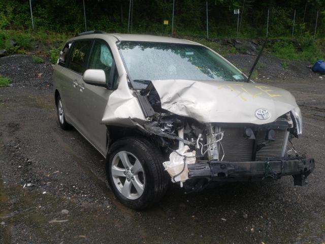 TOYOTA SIENNA LE 2015 with VIN 5TDKK3DC3FS547682 - Photo from auction