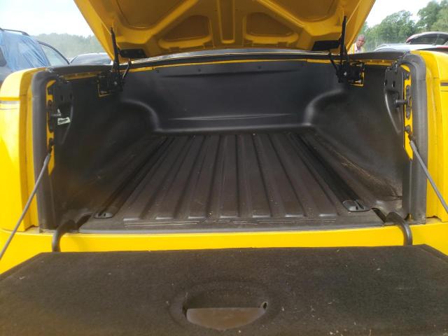 Photo 6 from auction – 2004 CHEVROLET SSR with VIN 1GCES14P14B103502