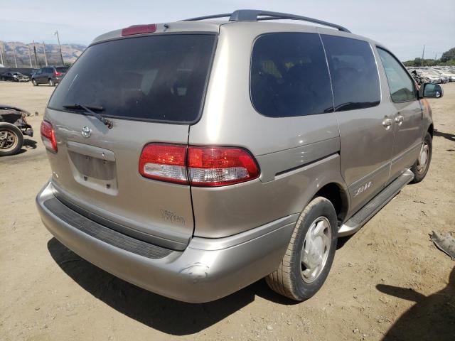 Photo 4 from auction – 2002 TOYOTA SIENNA LE with VIN 4T3ZF13C32U422862