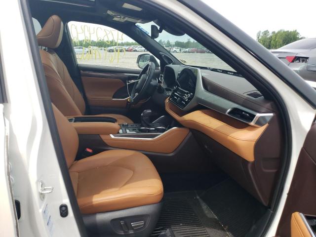 Photo 5 from auction – 2021 TOYOTA HIGHLANDER with VIN 5TDFZRBH9MS087357