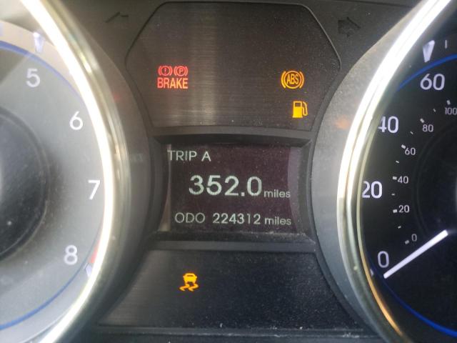 Photo 8 from auction – 2011 HYUNDAI SONATA SE with VIN 5NPEC4AC8BH287350