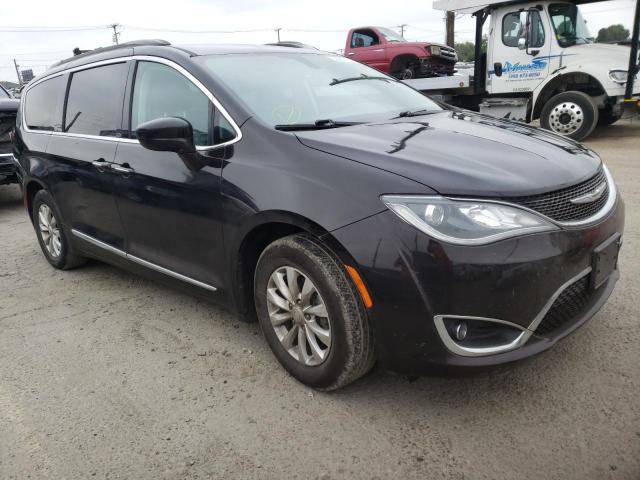 CHRYSLER PACIFICA T 2017 with VIN 2C4RC1BG6HR745173 - Photo from auction