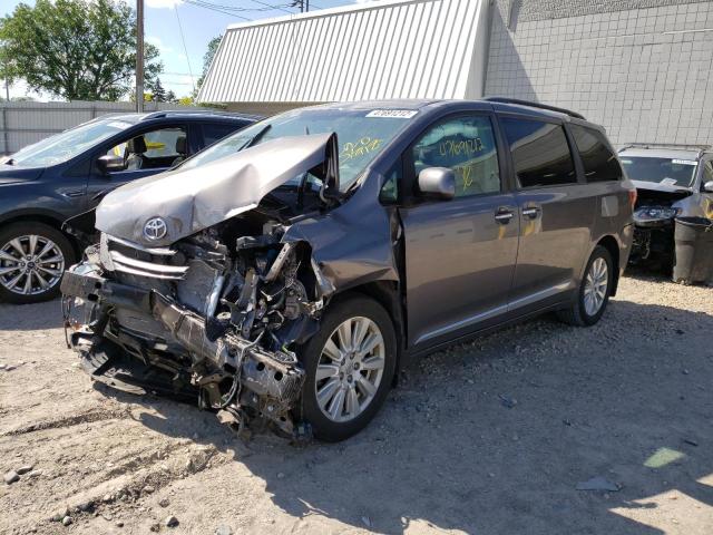 Photo 2 from auction – 2017 TOYOTA SIENNA XLE with VIN 5TDDZ3DC4HS171565