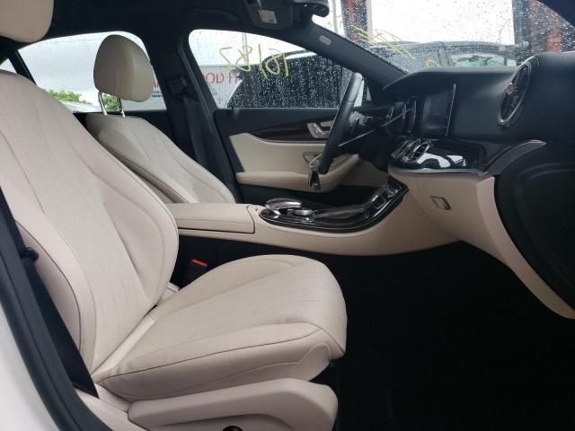 Photo 5 from auction – 2019 MERCEDES-BENZ E 300 with VIN WDDZF4JB3KA579811