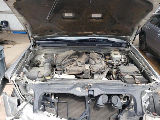 Photo 7 from auction – 2004 TOYOTA 4RUNNER SR with VIN JTEBU14R340050856