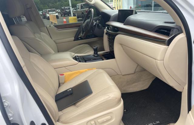Photo 5 from auction – 2017 LEXUS LX 570 with VIN JTJHY7AX6H4225539