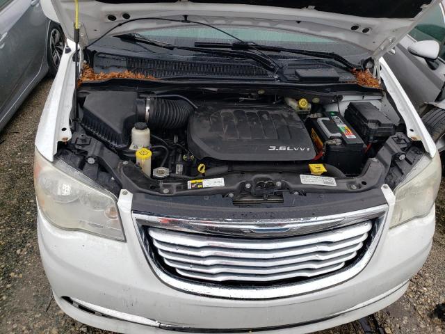 Photo 7 from auction – 2015 CHRYSLER TOWN & COU with VIN 2C4RC1BG4FR514866