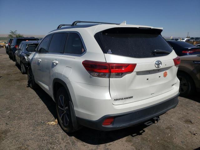 Photo 3 from auction – 2017 TOYOTA HIGHLANDER with VIN 5TDJZRFH4HS415925