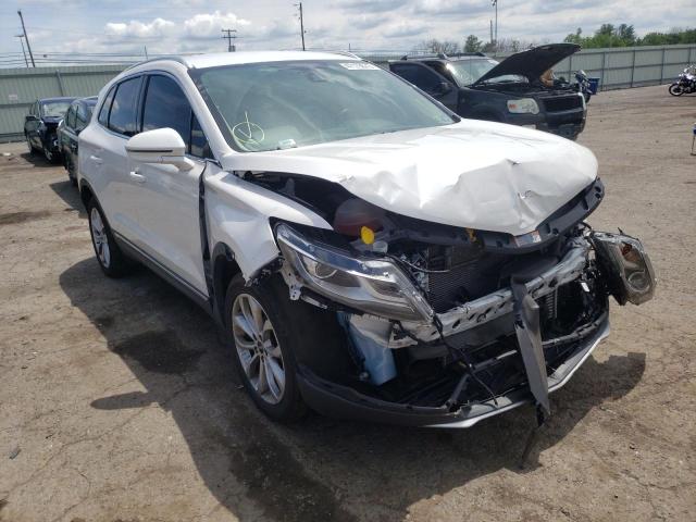 LINCOLN MKC SELECT 2017 with VIN 5LMCJ2D92HUL55599 - Photo from auction