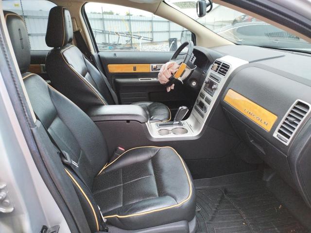 Photo 5 from auction – 2010 LINCOLN MKX with VIN 2LMDJ6JC3ABJ18179