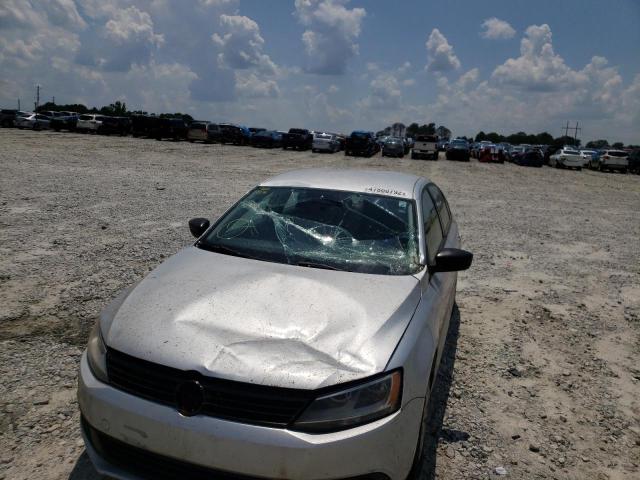 Photo 9 from auction – 2014 VOLKSWAGEN JETTA BASE with VIN 3VW2K7AJ3EM223380