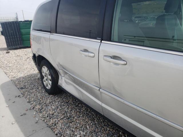 Photo 9 from auction – 2010 CHRYSLER TOWN & COU with VIN 2A4RR4DE1AR280040