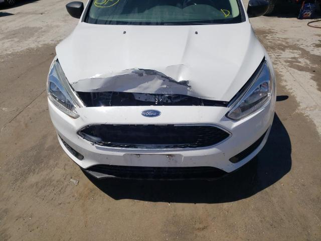 Photo 9 from auction – 2017 FORD FOCUS S with VIN 1FADP3E27HL235620