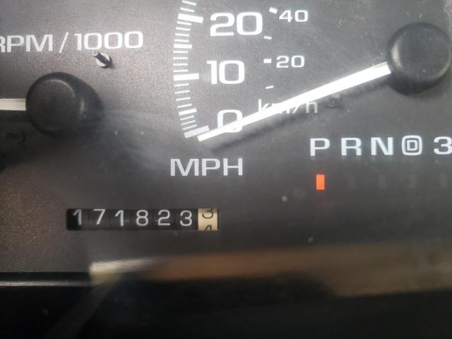 Photo 8 from auction – 2000 CADILLAC ESCALADE with VIN 1GYEK13R9YR111969